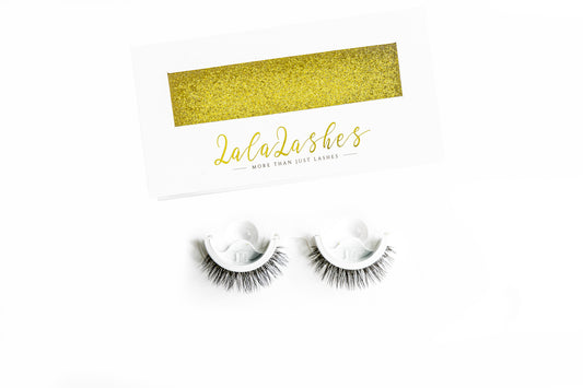 3D SELF-ADHESIVE EYELASHES - CHARISMATIC CHARM