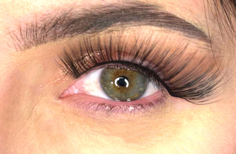 3D SELBSTKLEBENDE WIMPERN - MYSTIC LASHES